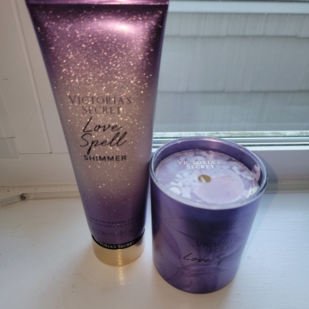 Victoria secret candle